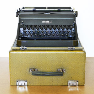 qzerty-typewriter-restorers-brivio-lecco-gallery-3