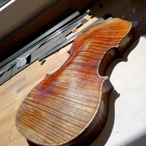 daniele-bannino-luthiers-milano-gallery-0